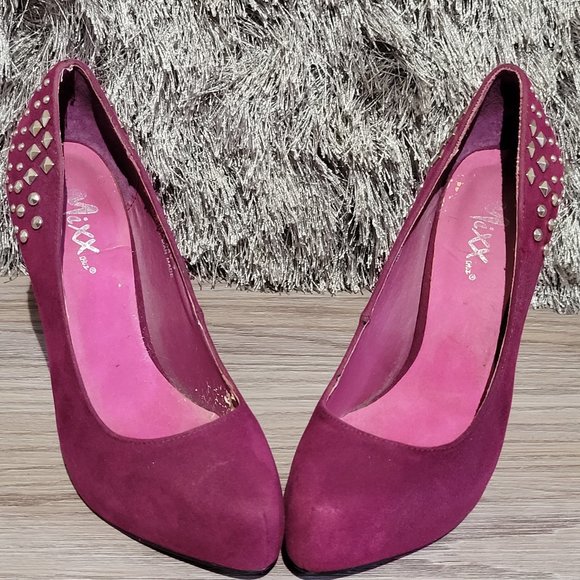 MixxShuz Magenta Suede Studded Platform Heels Sz 7 - Picture 1 of 9